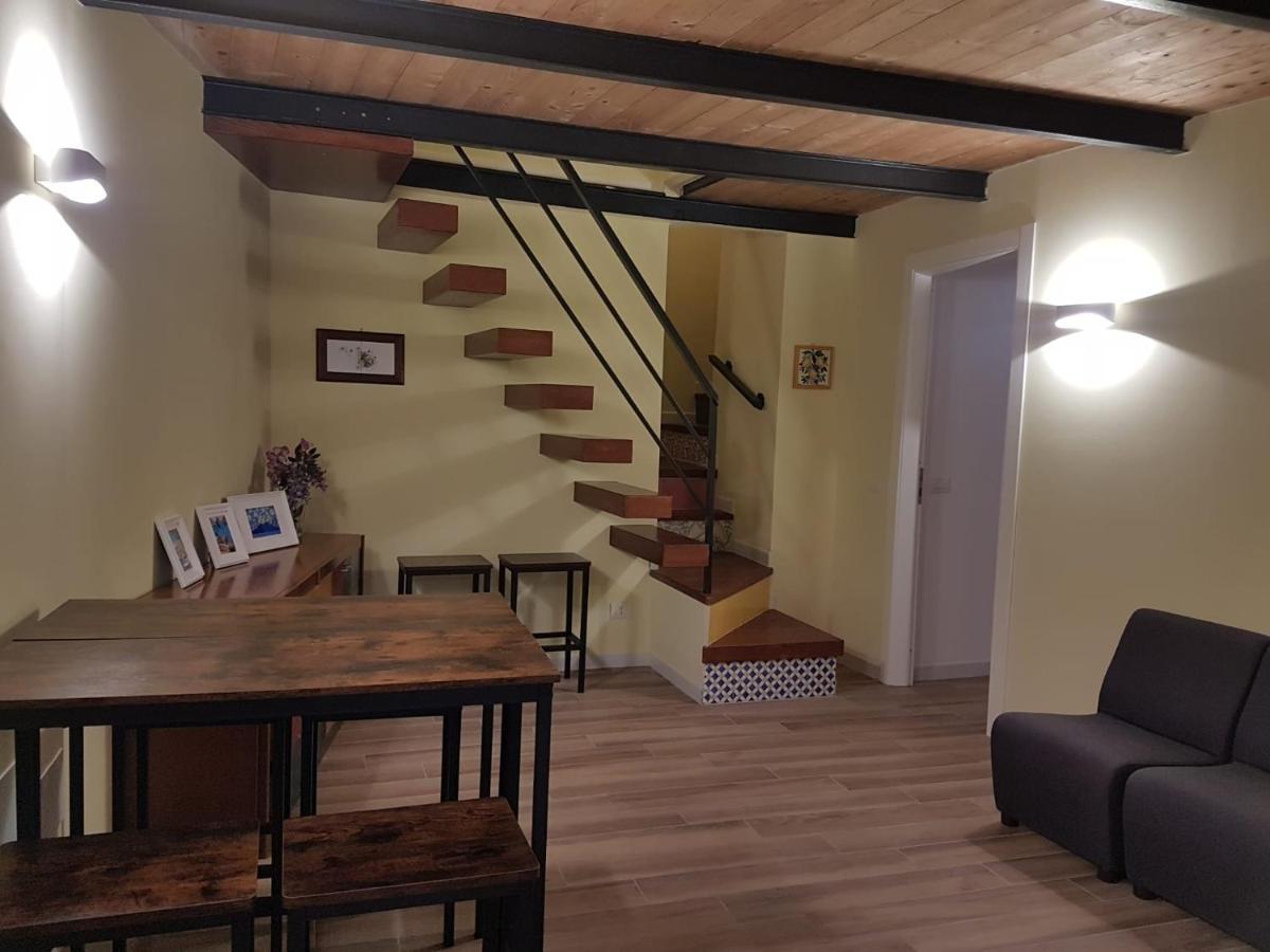 Rega Holiday House Napoli Bagian luar foto