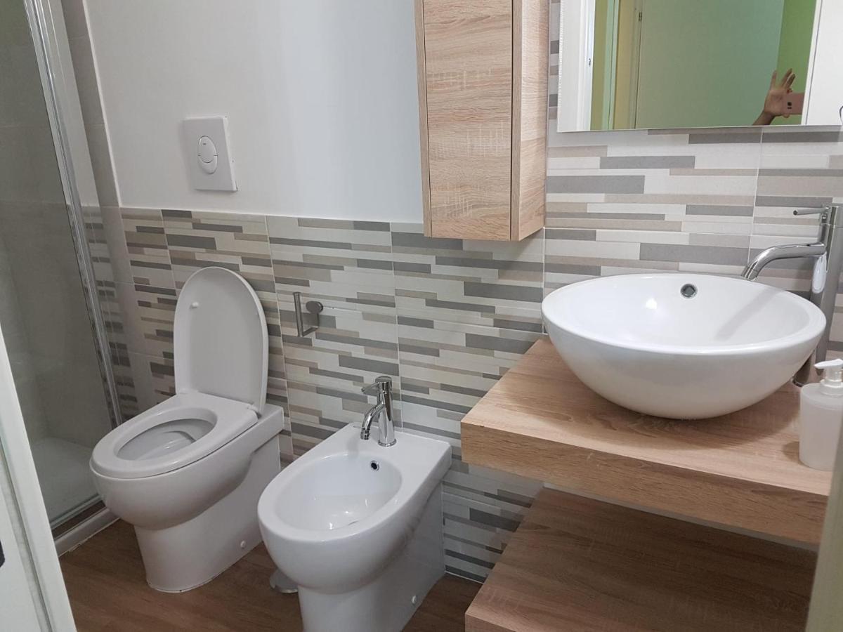Rega Holiday House Napoli Bagian luar foto